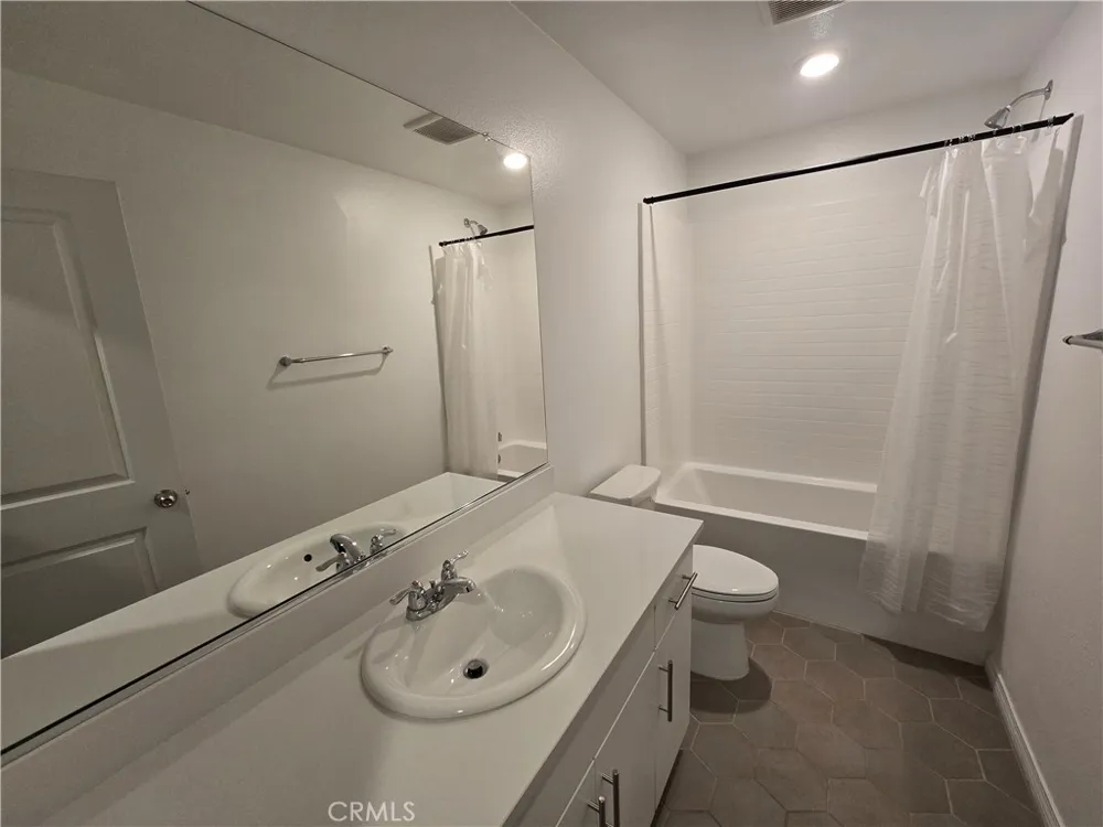 7419 Olive Grove Street Riverside, CA 92507