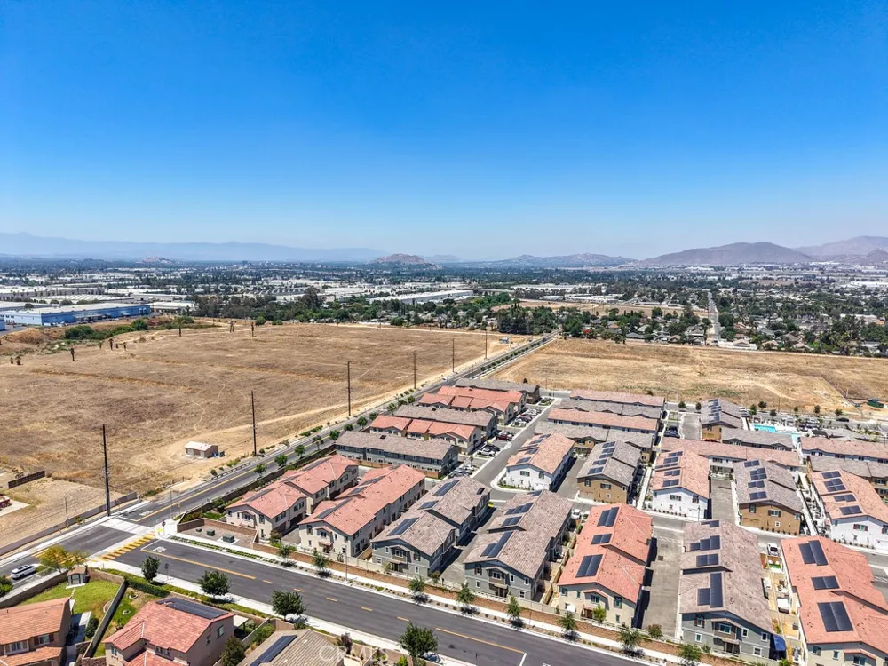7419 Olive Grove Street Riverside, CA 92507