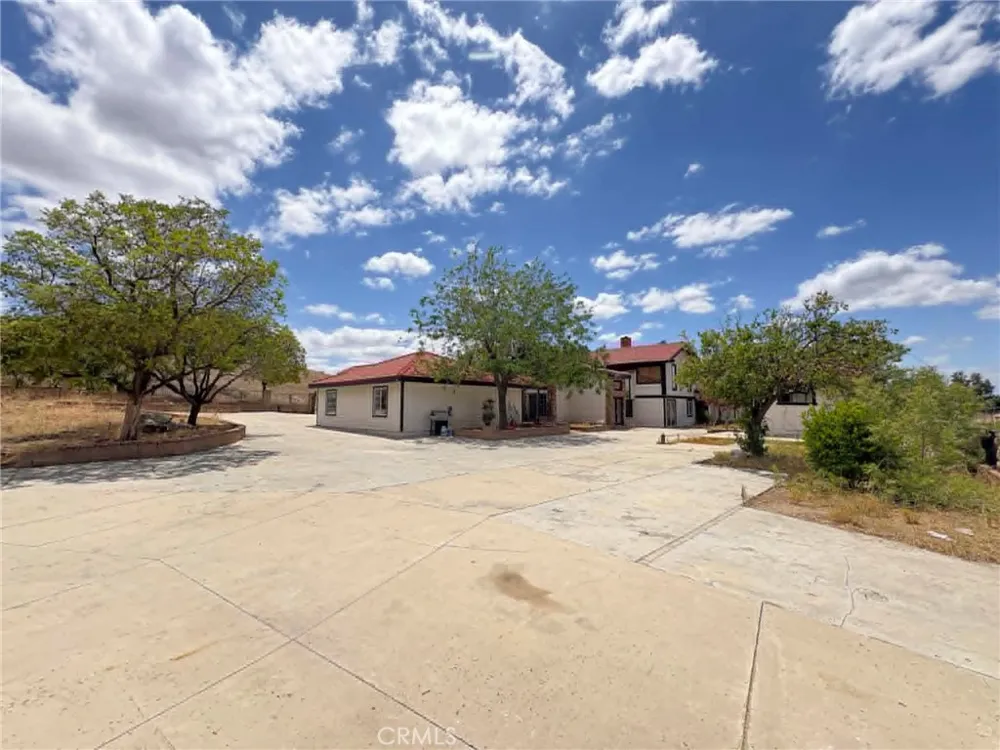 20510 Hill Top Drive Riverside, CA 92507