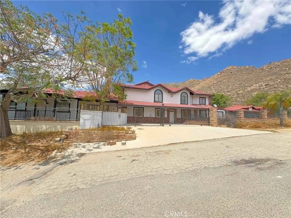 20510 Hill Top Drive Riverside, CA 92507