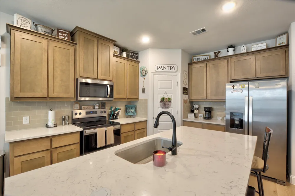 1917 Daybreak Drive Venus, TX 76009
