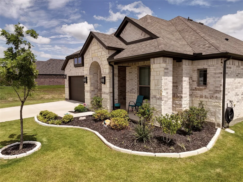 1917 Daybreak Drive Venus, TX 76009