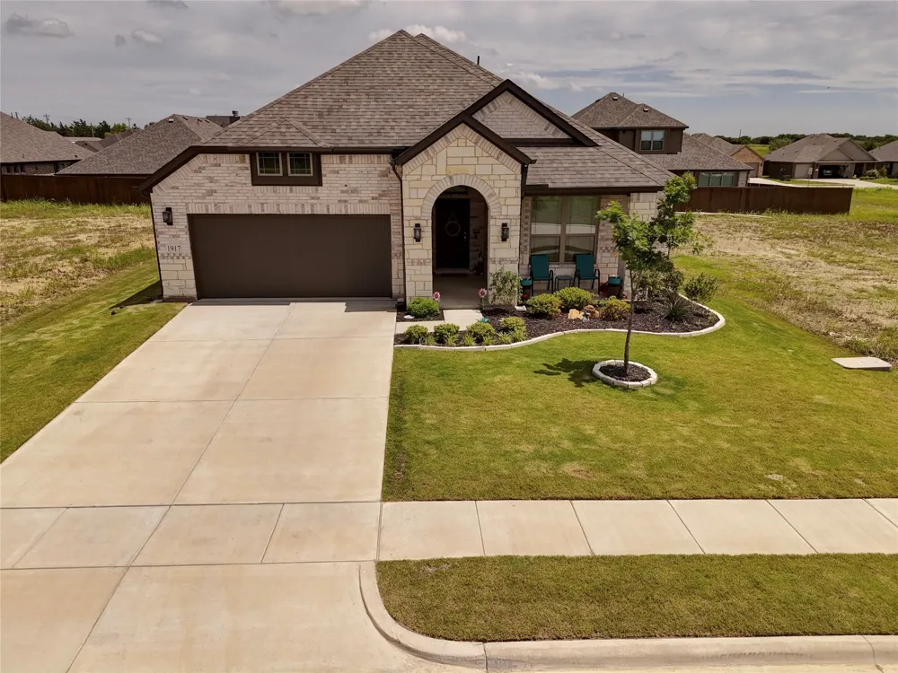 1917 Daybreak Drive Venus, TX 76009