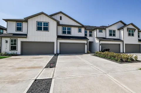 27927 Western Creek Court
