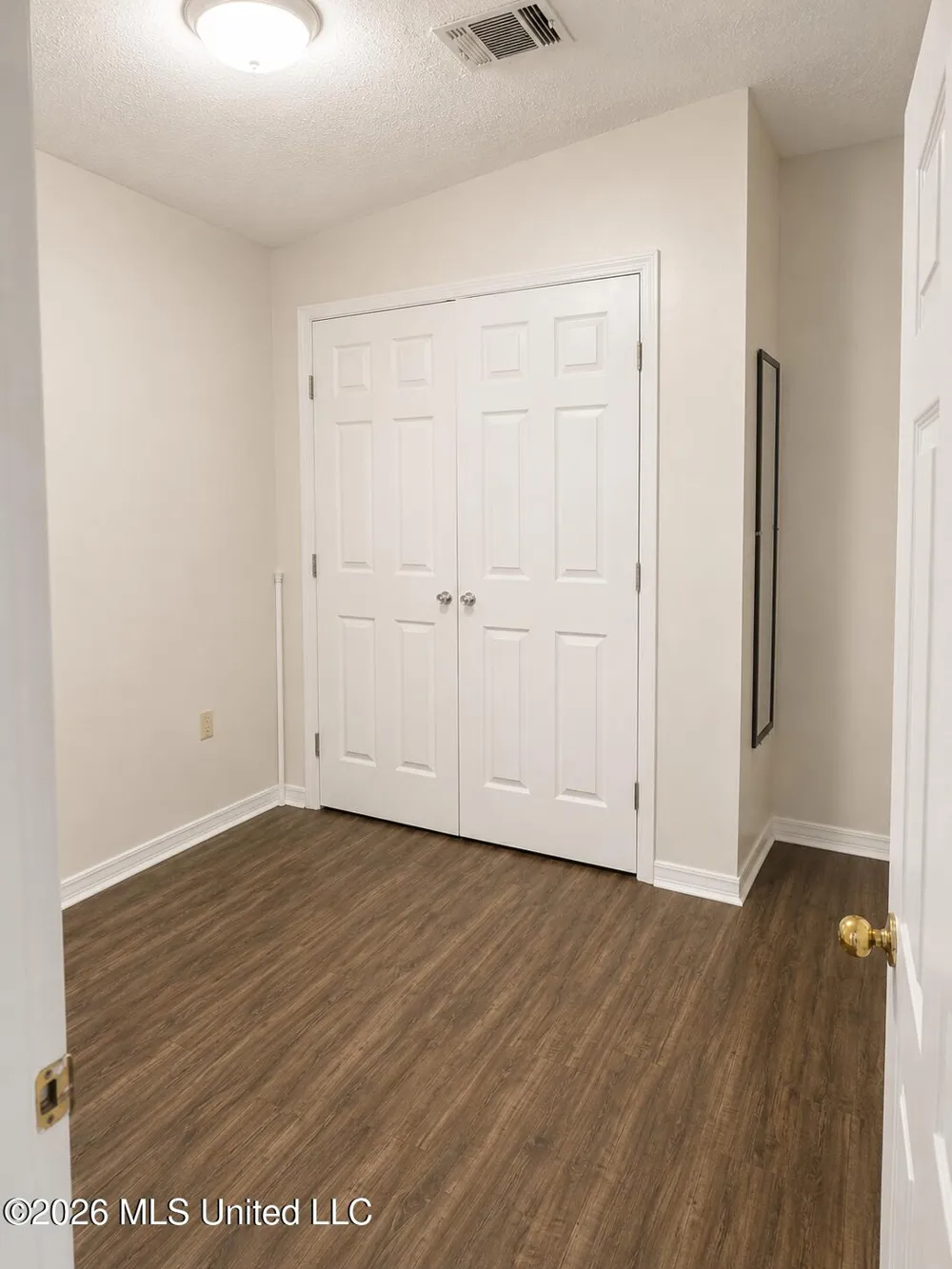 517 E Olympic Drive Flowood, MS 39232