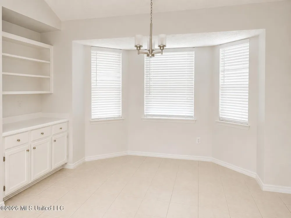 517 E Olympic Drive Flowood, MS 39232