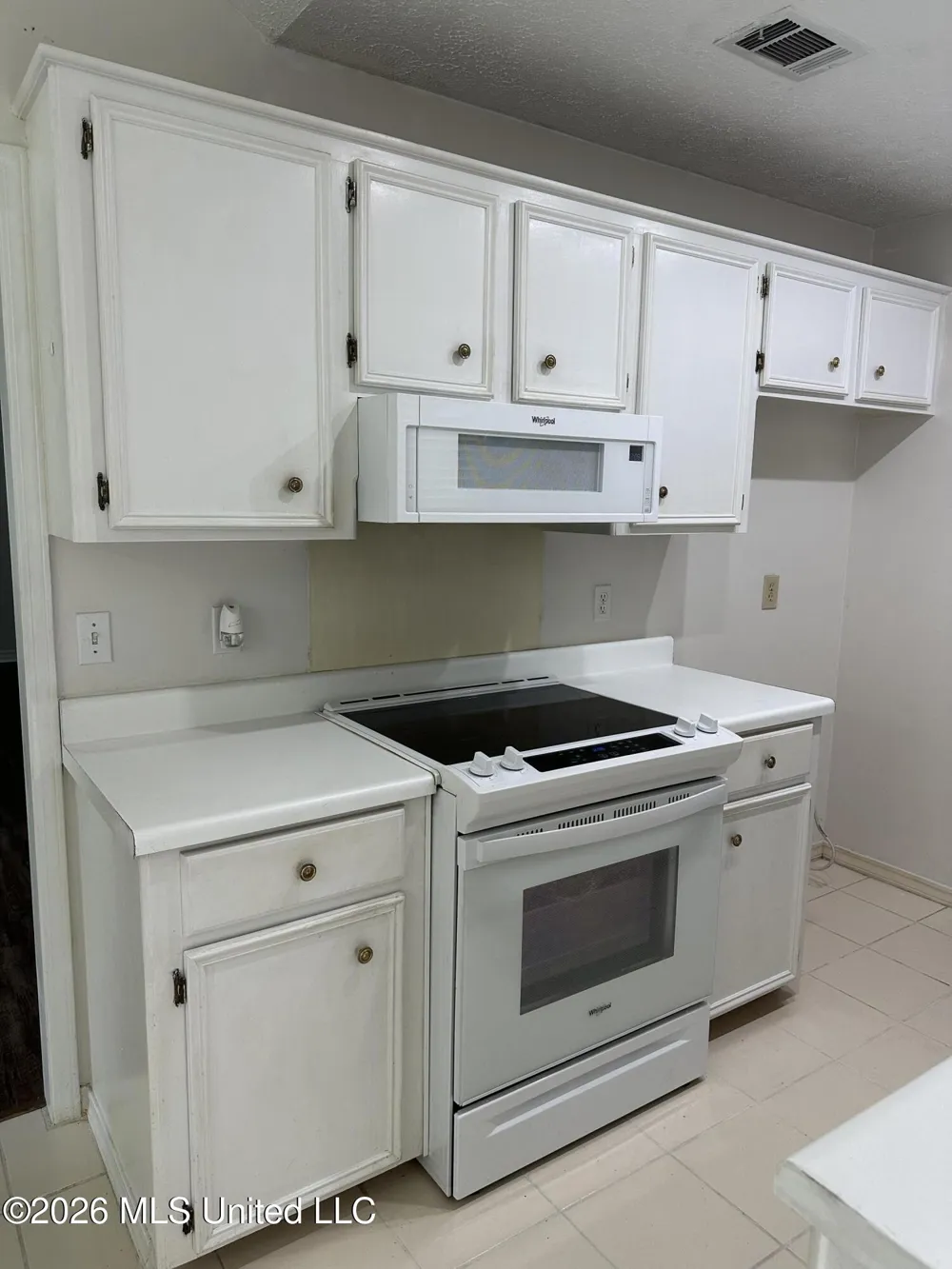 517 E Olympic Drive Flowood, MS 39232