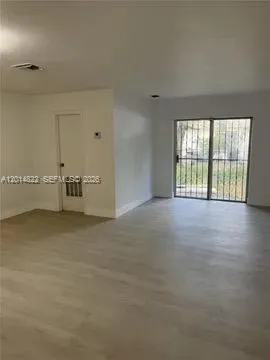 20922 NW 39th Ave Miami Gardens, FL 33055