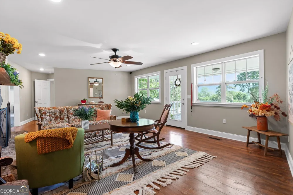 271 Melissa DR Trenton, GA 30752