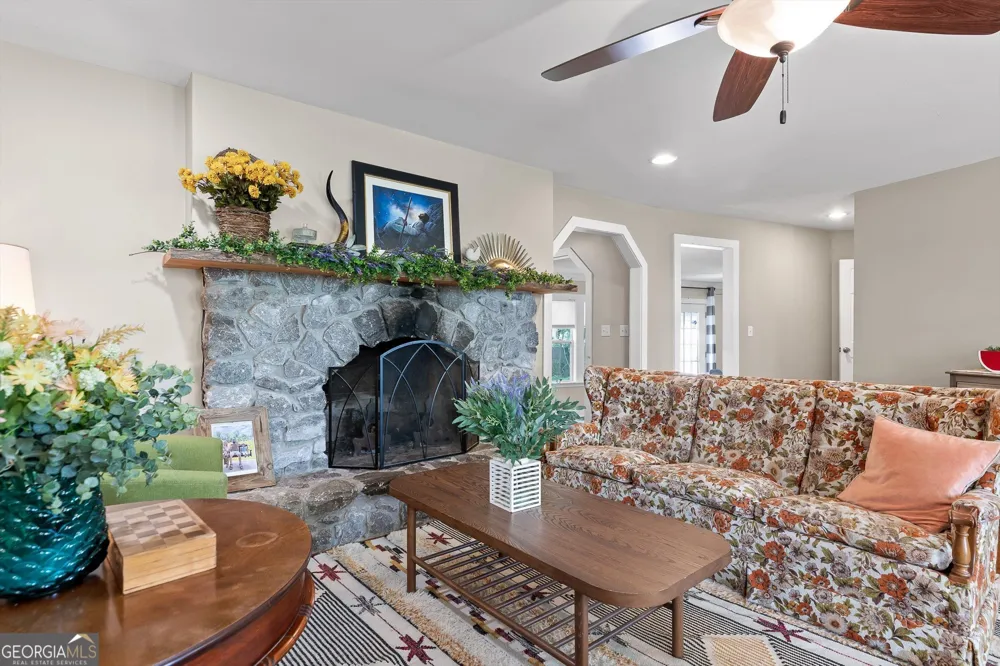271 Melissa DR Trenton, GA 30752