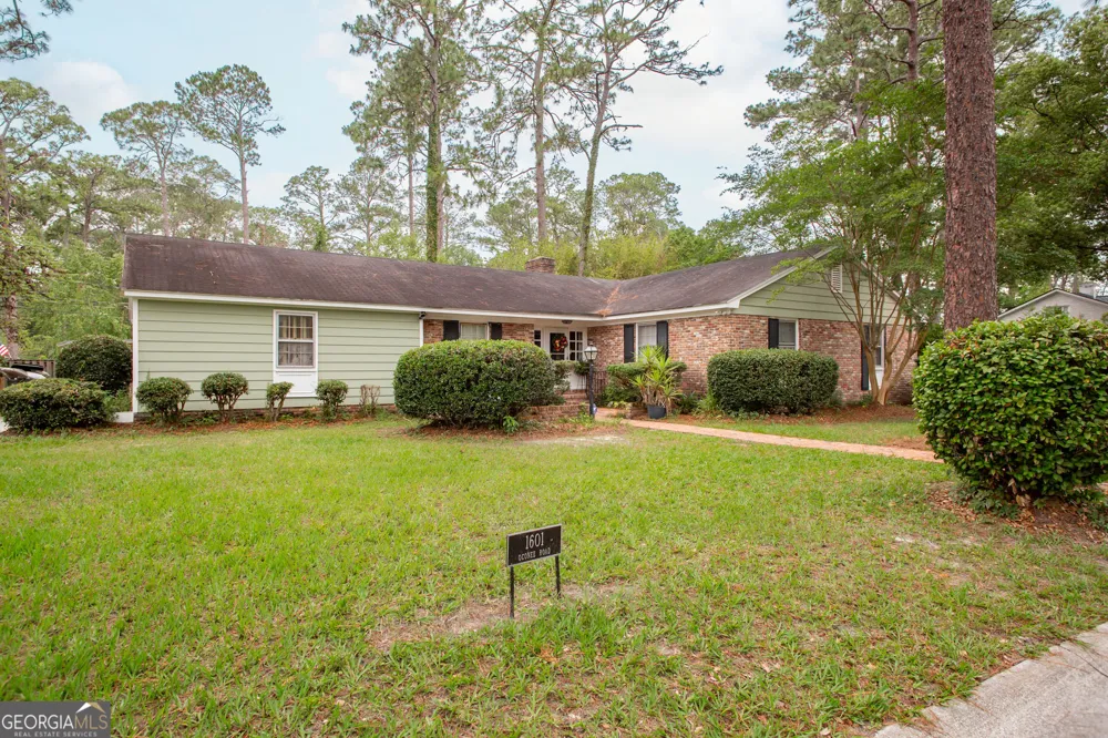 1601 Oconee RD Waycross, GA 31501