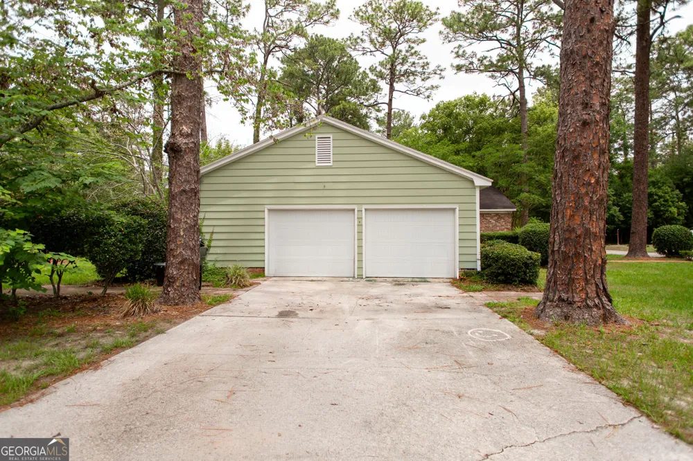 1601 Oconee RD Waycross, GA 31501