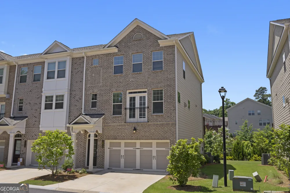 2042 Violet LN Brookhaven, GA 30319