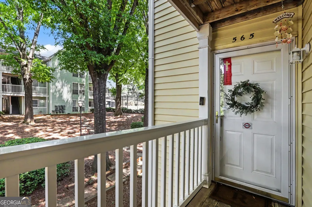 565 Old Cobblestone TRL Avondale Estates, GA 30002