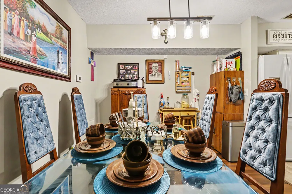 565 Old Cobblestone TRL Avondale Estates, GA 30002