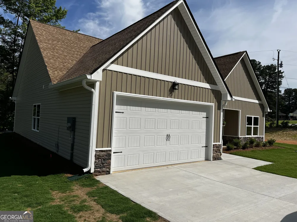 1932 Cochran Ridge RD Hiram, GA 30141