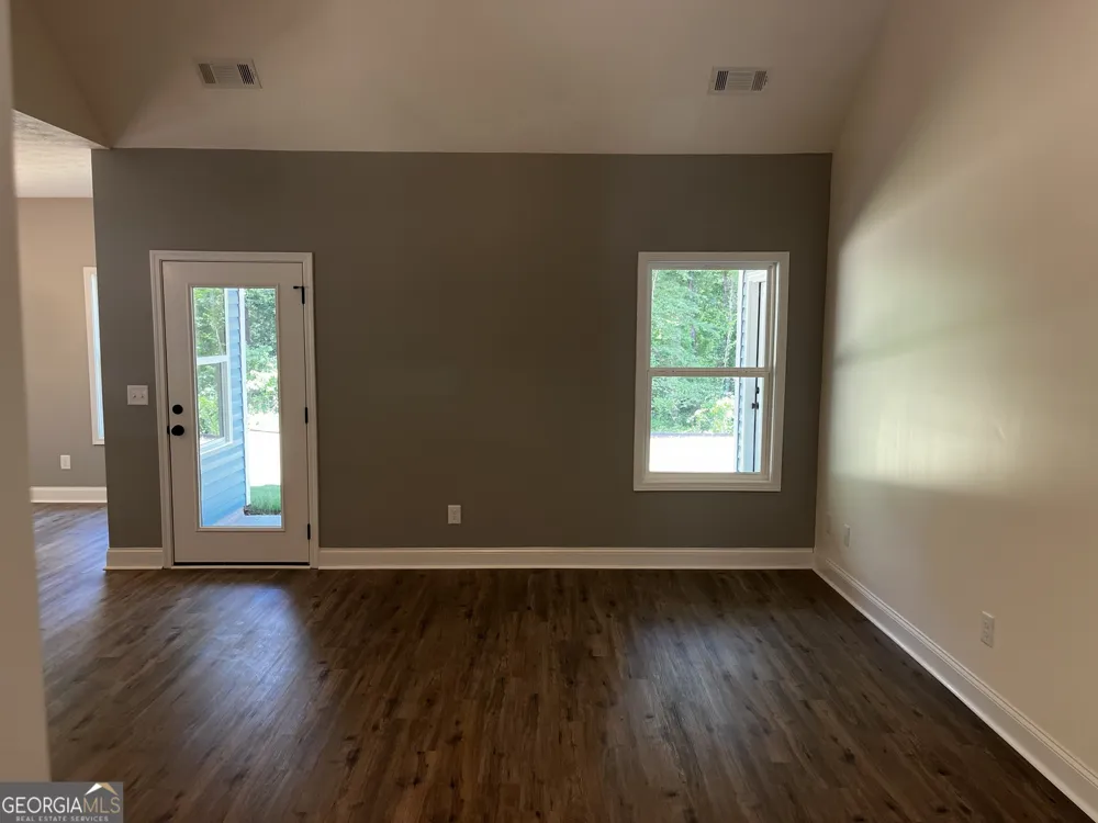 1932 Cochran Ridge RD Hiram, GA 30141