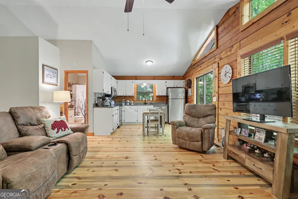 252 Navigator LN Tiger, GA 30576