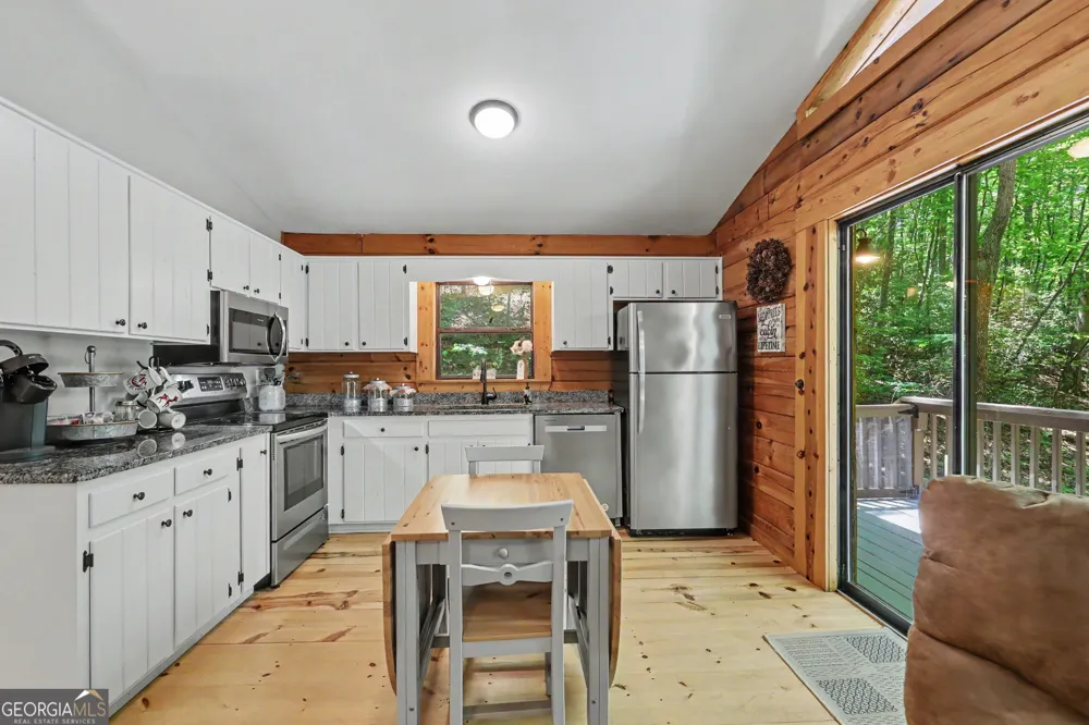 252 Navigator LN Tiger, GA 30576