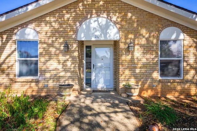 106 Seamoor Fredericksburg, TX 78624