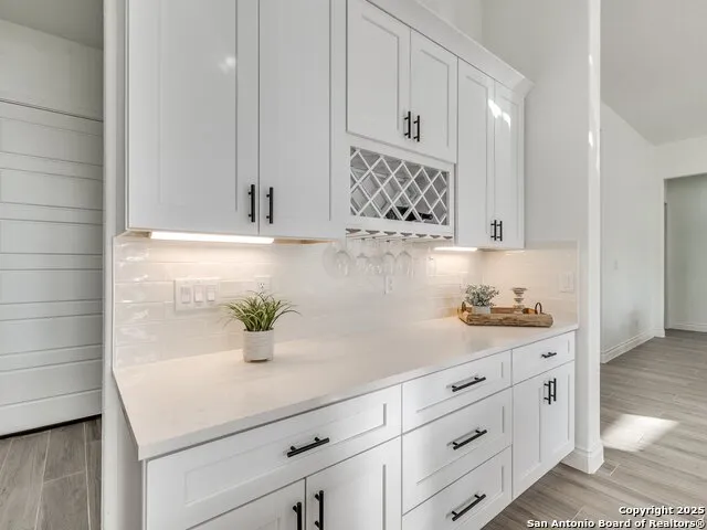 218 Edgewood Cir Bandera, TX 78003