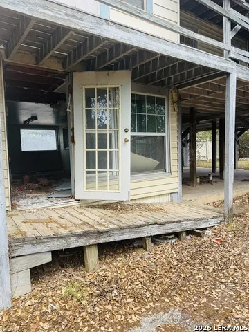1119 Plum Floresville, TX 78114