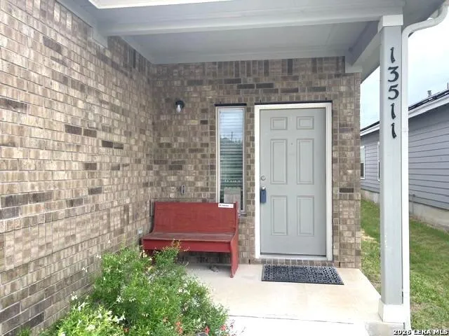 13511 Eden St Hedwig, TX 78152