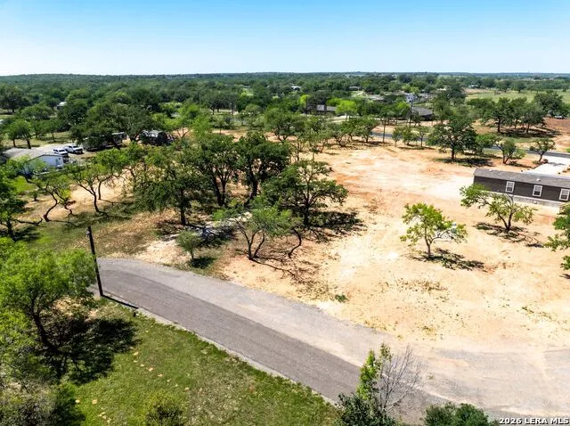 22218 Savannah Von Ormy, TX 78073