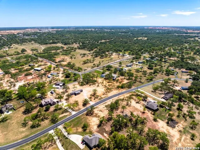 22218 Savannah Von Ormy, TX 78073