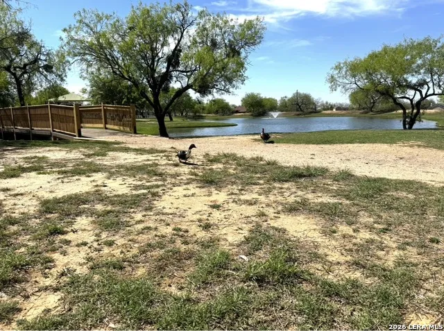 22218 Savannah Von Ormy, TX 78073