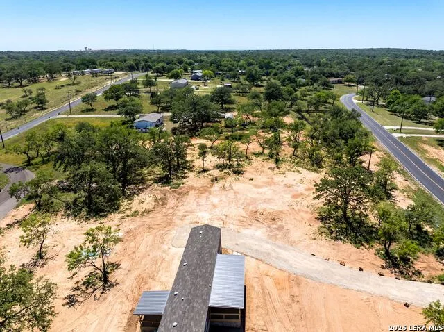 22218 Savannah Von Ormy, TX 78073