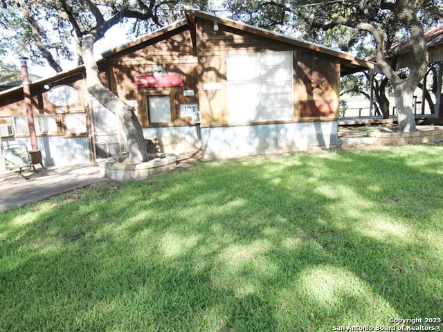 955 Faurie Rd Unit CEDAR CABIN Lakehills, TX 78063
