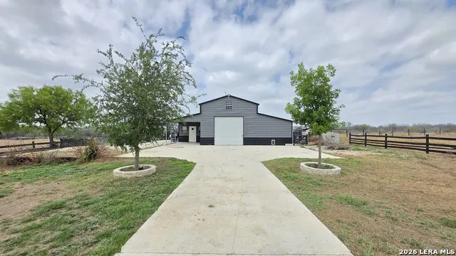 13083 Fm 2779 Moore, TX 78057