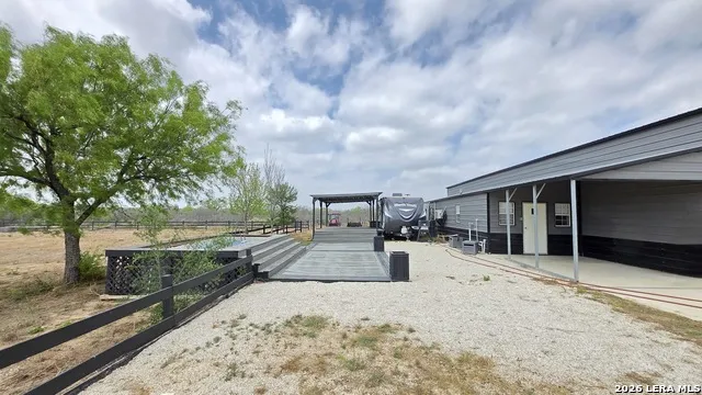 13083 Fm 2779 Moore, TX 78057