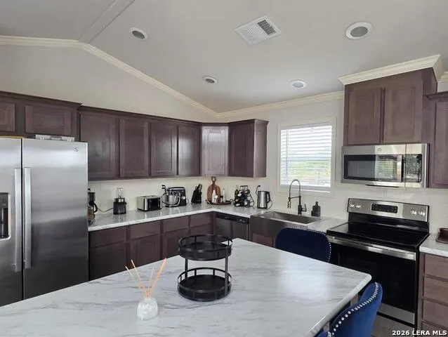 13083 Fm 2779 Moore, TX 78057