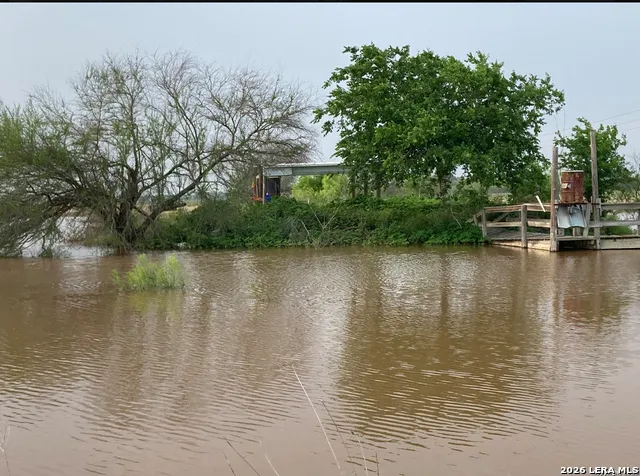 0 County Road 117 Floresville, TX 78114
