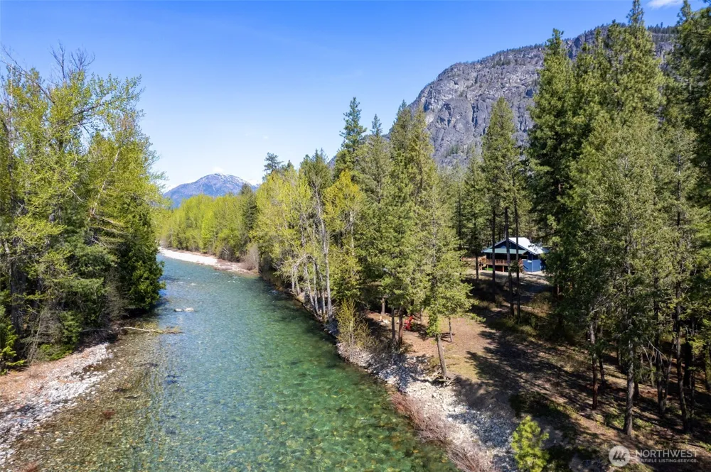 225 C Lost River Road Mazama, WA 98833