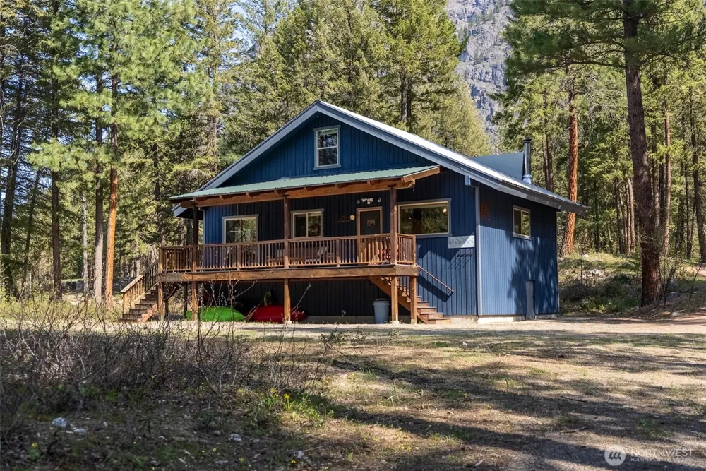 225 C Lost River Road Mazama, WA 98833