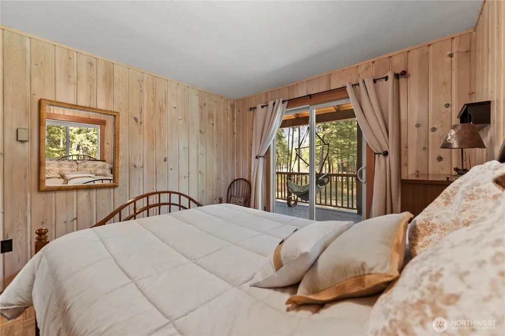 225 C Lost River Road Mazama, WA 98833