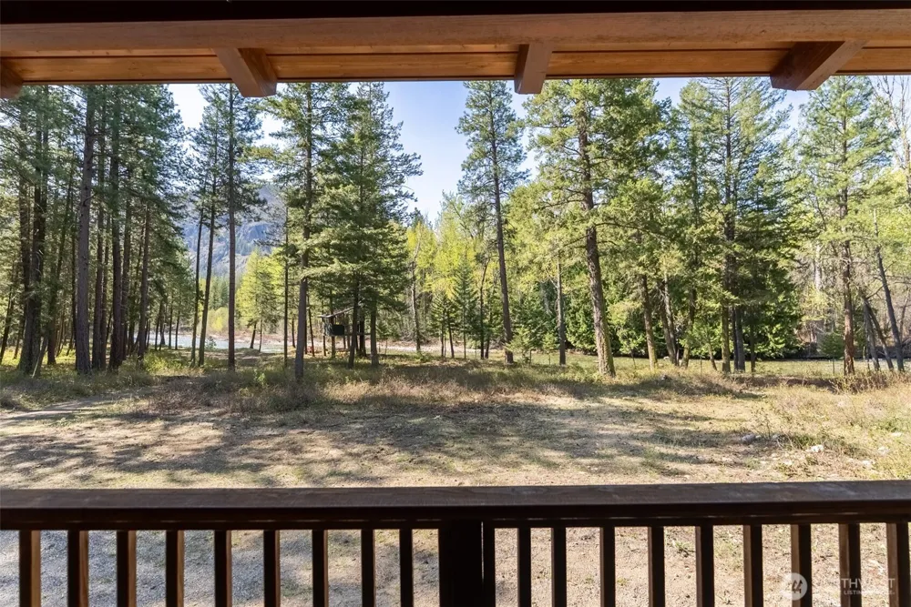 225 C Lost River Road Mazama, WA 98833