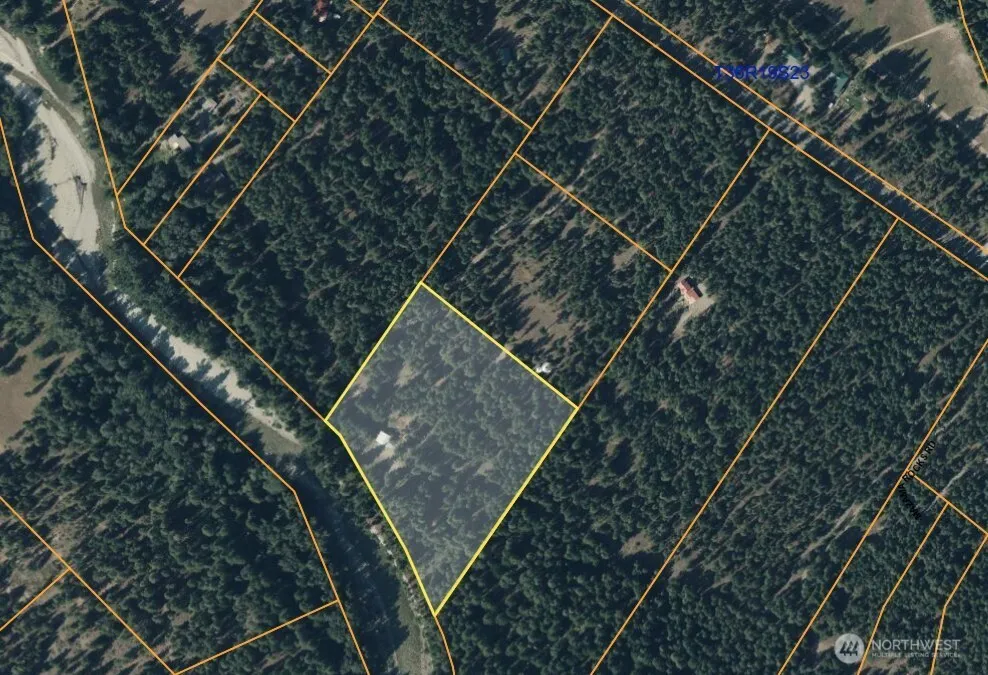 225 C Lost River Road Mazama, WA 98833