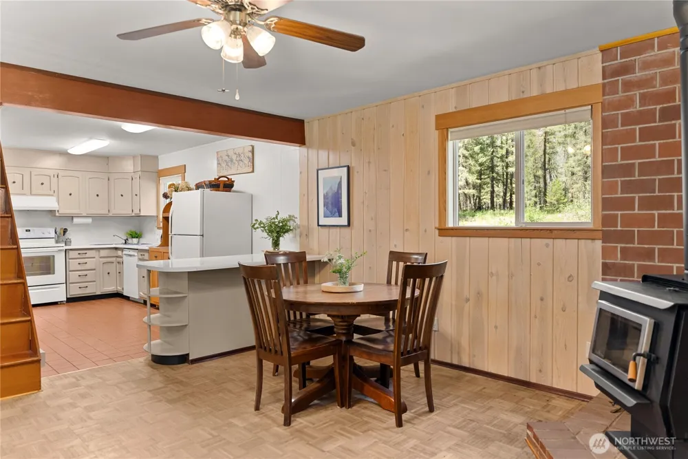 225 C Lost River Road Mazama, WA 98833