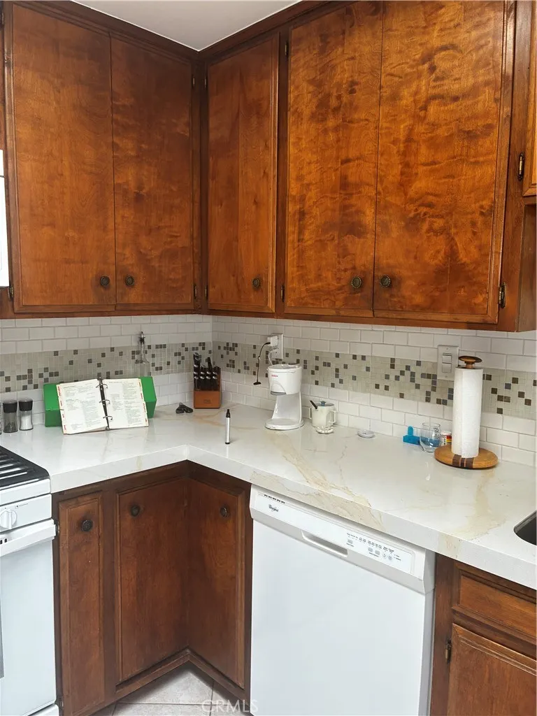 26064 Verde Grande Court Menifee, CA 92586