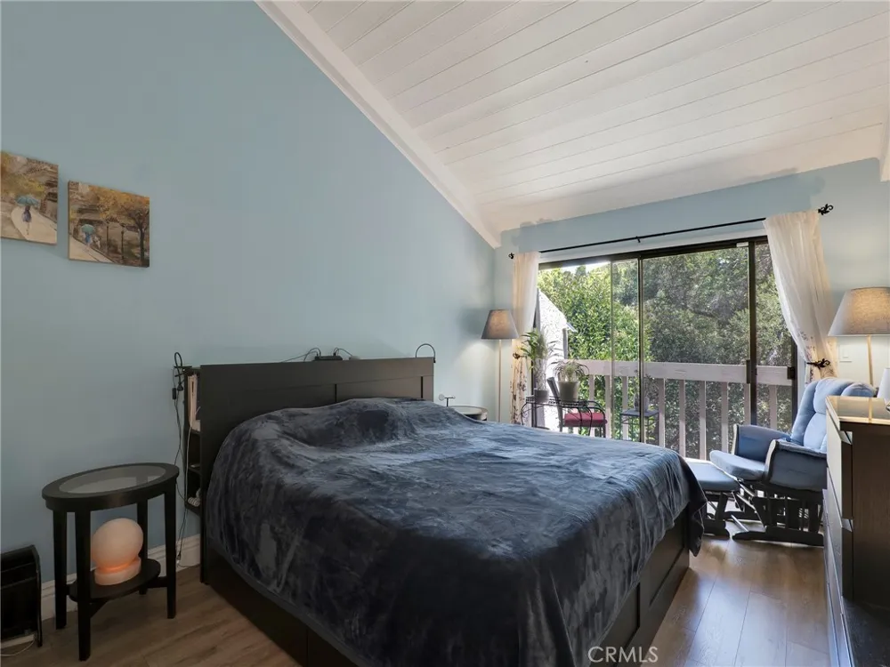 796 Valley Westlake Village, CA 91362