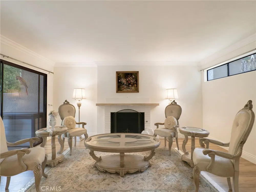 796 Valley Westlake Village, CA 91362
