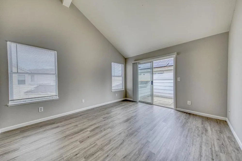 1920 Constitution Boulevard #24 Salinas, CA 93905