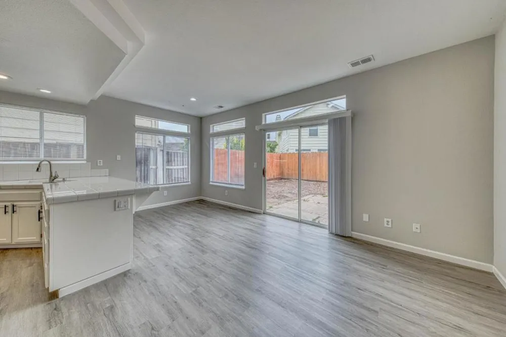1920 Constitution Boulevard #24 Salinas, CA 93905