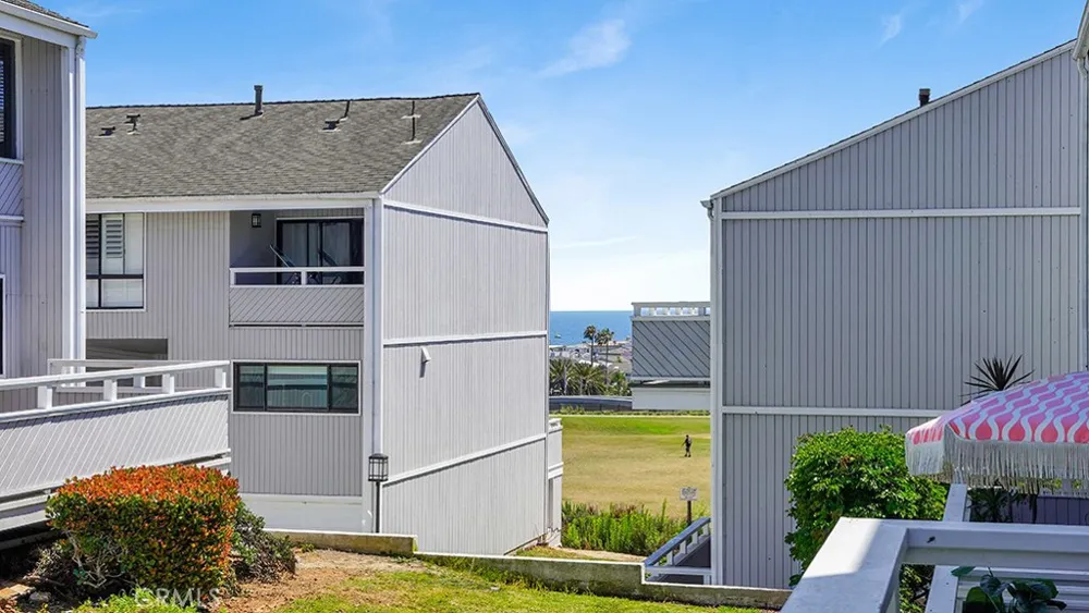 2 Land Fall Court Newport Beach, CA 92663