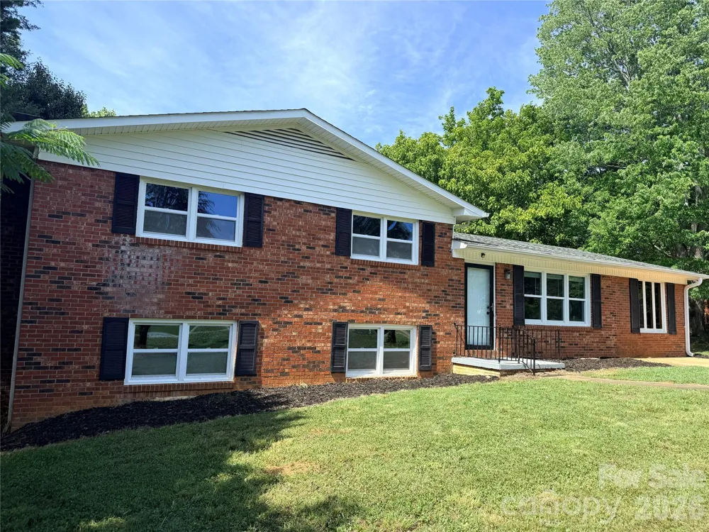 267 Hoopaugh Avenue Ellenboro, NC 28040
