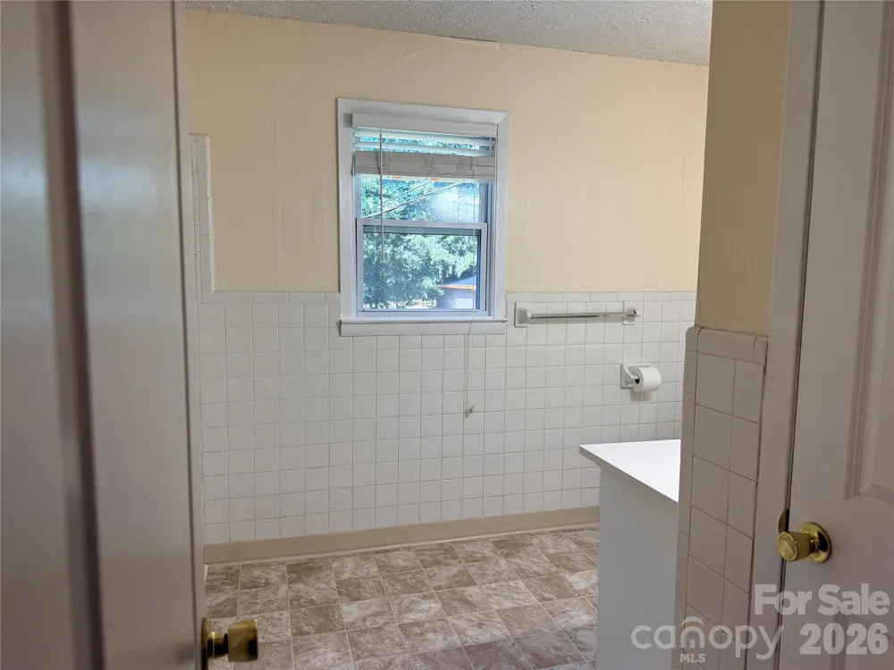 267 Hoopaugh Avenue Ellenboro, NC 28040